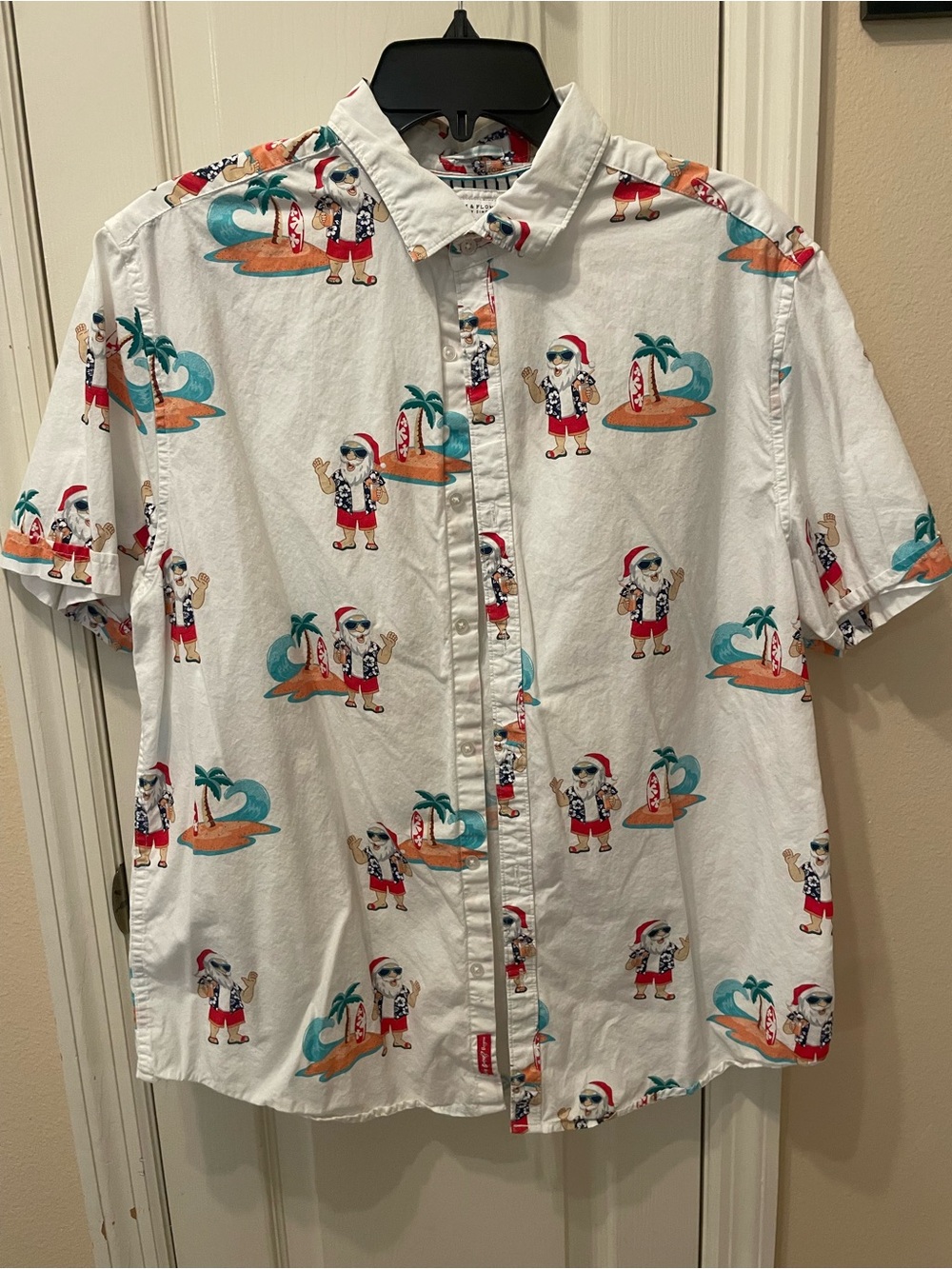 Men's White Short-Sleeve Holiday Print Shirt